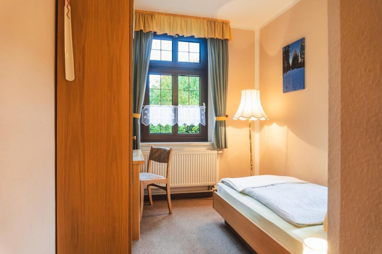 Gasthof Und Pension Hammerschaenke Wildenthal Kamer foto